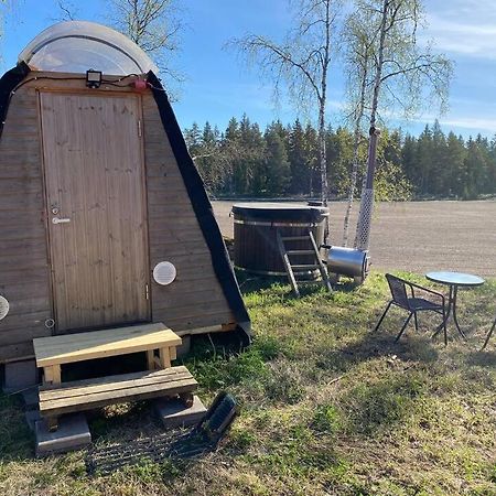 Niiralan Tila : Starlite Cabin Laitila Eksteriør bilde